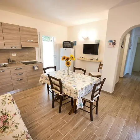 Alloggi Del Mirto A Morcone - Goelba * Каполивери