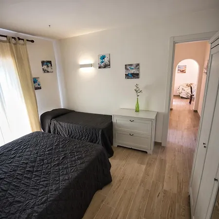 Holiday home Alloggi Del Mirto A Morcone - Goelba