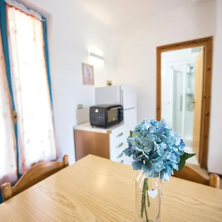 Alloggi Del Mirto A Morcone - Goelba * Каполивери