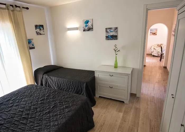 Holiday home Alloggi Del Mirto A Morcone - Goelba