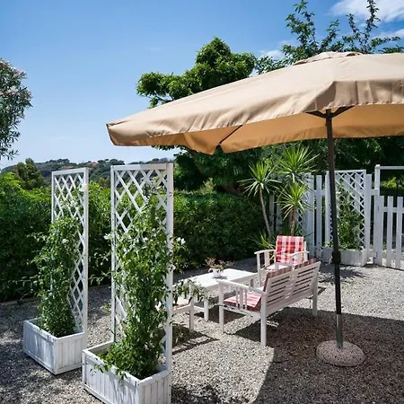 Holiday home Alloggi Del Mirto A Morcone - Goelba *