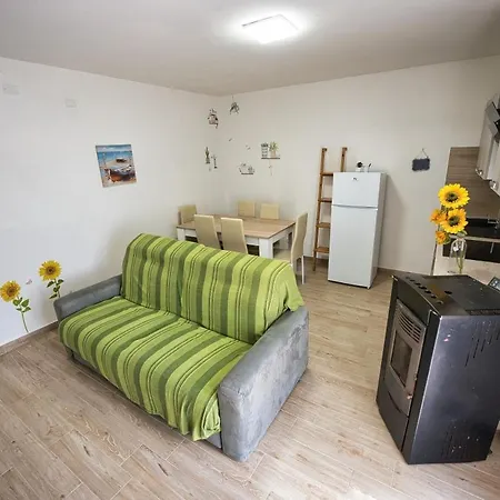 Holiday home Alloggi Del Mirto A Morcone - Goelba *